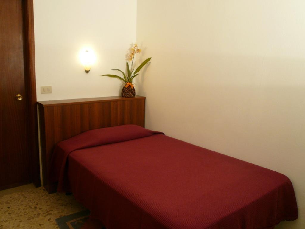 Albergo Ariston Tabiano Terme Room photo