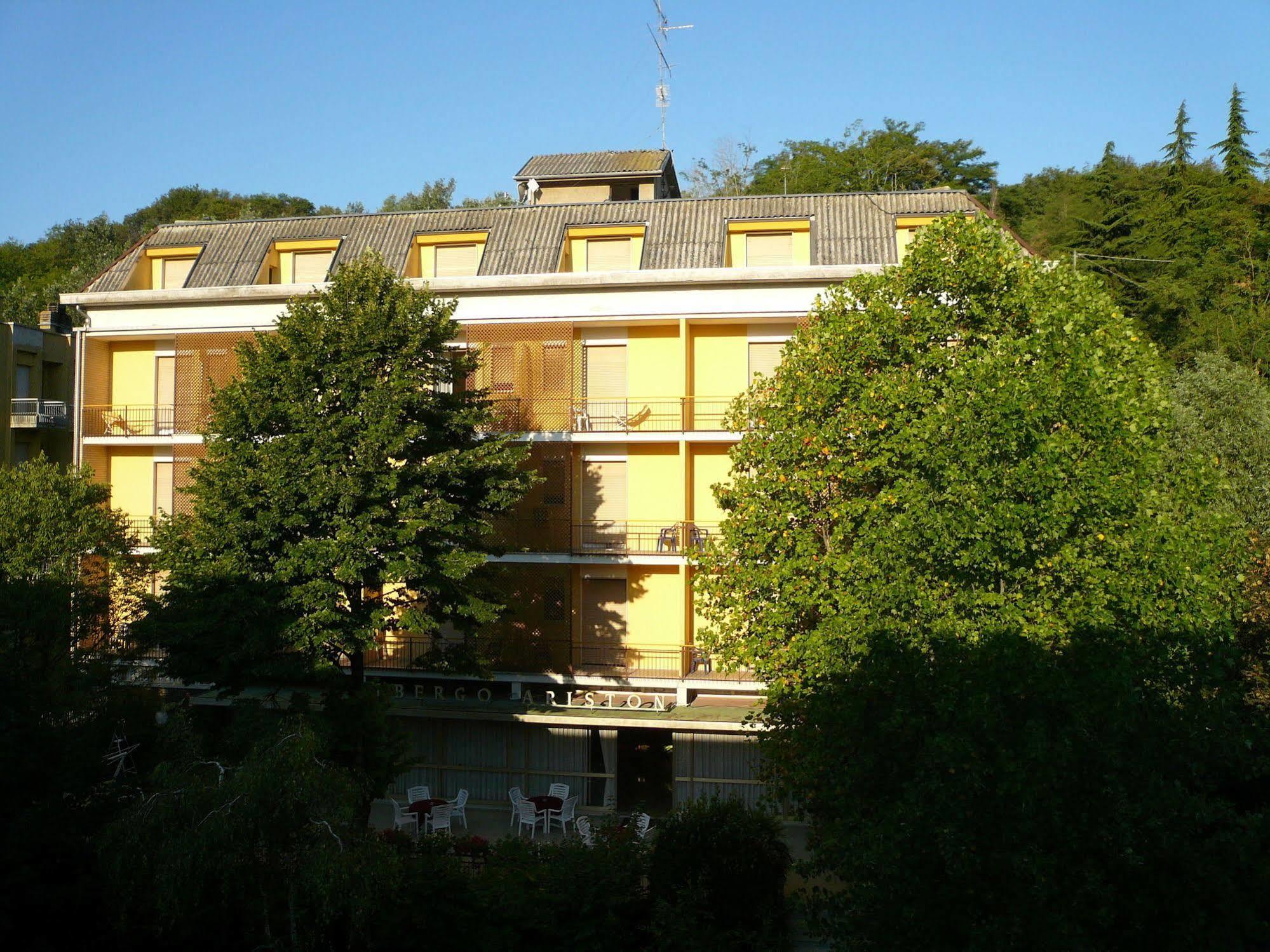 Albergo Ariston Tabiano Terme Exterior photo